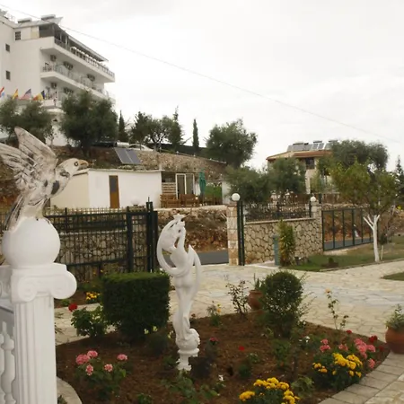 Kreshta Hotel Ksamil