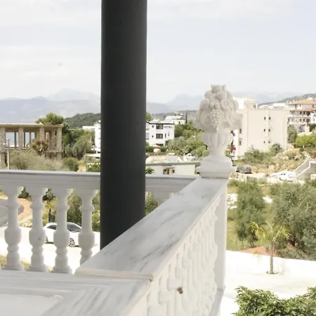 Kreshta Hotel Ksamil