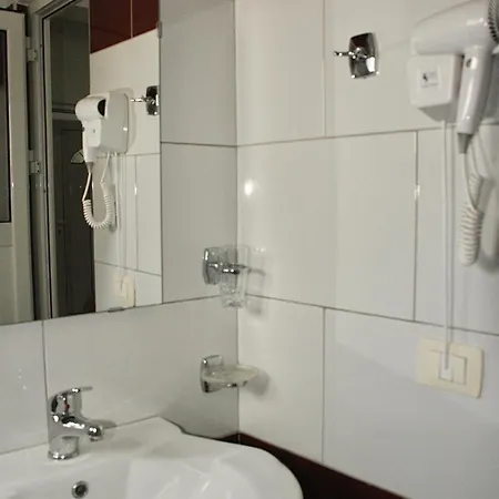 Kreshta Hotel