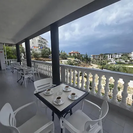 Kreshta Hotel