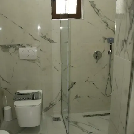 Kreshta Hotel Ksamil